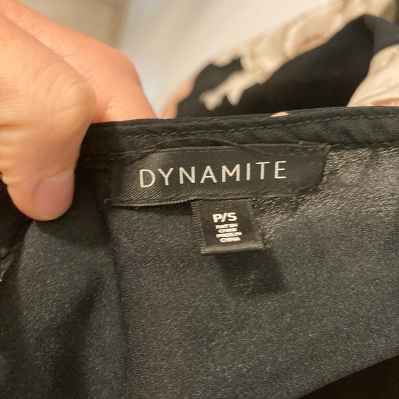 Dynamite rose blouse size small - Picture 3 of 3